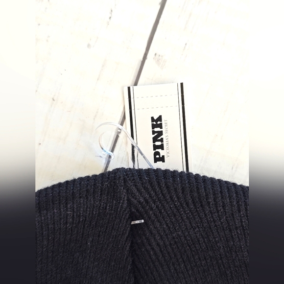 NEW LOT of 2 Victoria's Secret Black & Gold Cuffed Beanie & Fuzzy Dog Keychain - Picture 6 of 7